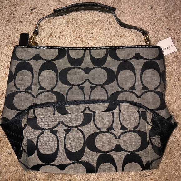 NEW⚡️WITH TAGS⚡️ COACH BUCKET BAG - Picture 3 of 8